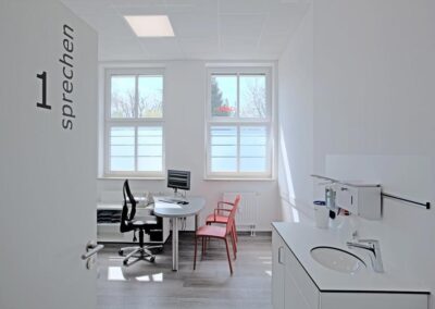 Bild vom ORTHix Standort 2, in der Ulmer Straße Augsburg, von Behandlungszimmer